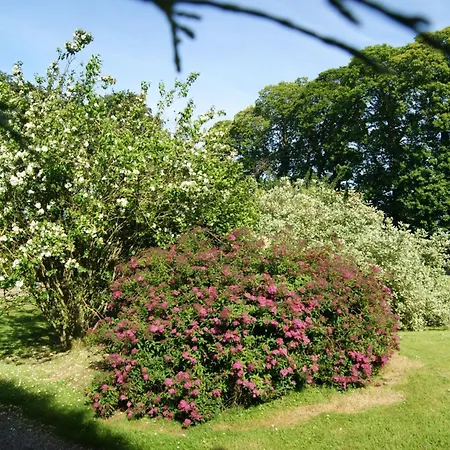 Normannisches Mit Charme Les Chataigniers 1 By Interhome