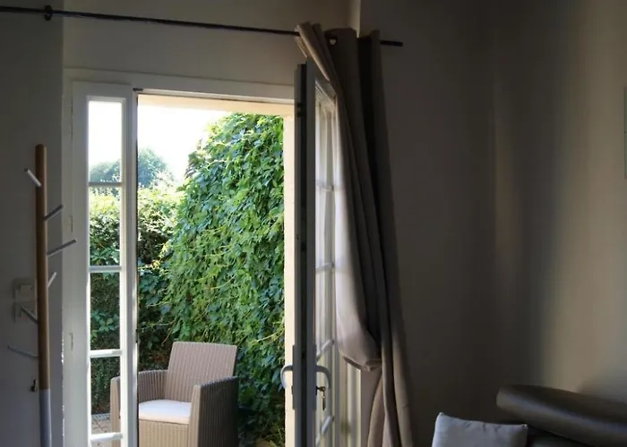 Tatil Evi Normannisches Mit Charme Les Chataigniers 1 By Interhome *