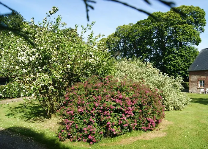 Normannisches Mit Charme Les Chataigniers 1 By Interhome