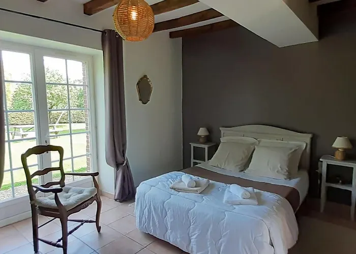 Normannisches Mit Charme Les Chataigniers 1 By Interhome Hébergement de vacances